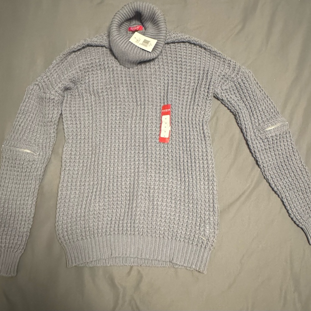 Women’s Guess Gray Turtleneck Sweater with Textured Knit